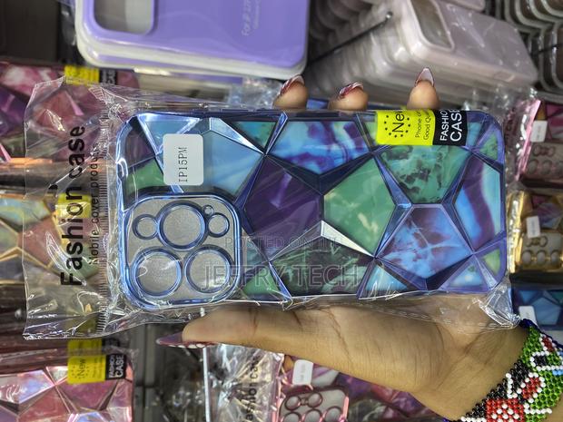 Prozzile Marble Design Diamond Look Silicone iPhone 15 Pro Max Case - main view