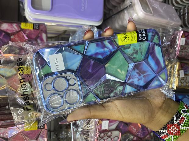 Prozzile Marble Design Diamond Look Silicone iPhone 15 Pro Max Case - thumbnail 2