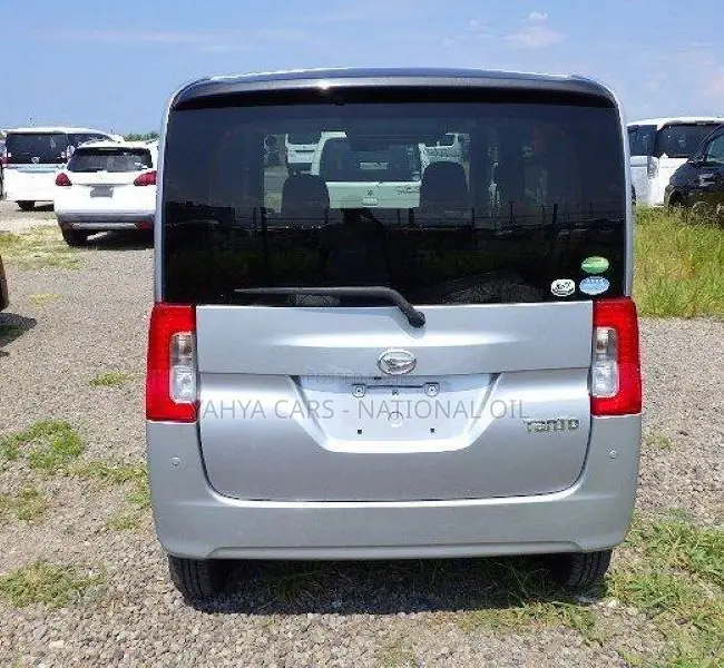 Daihatsu Tanto 2019 Silver
