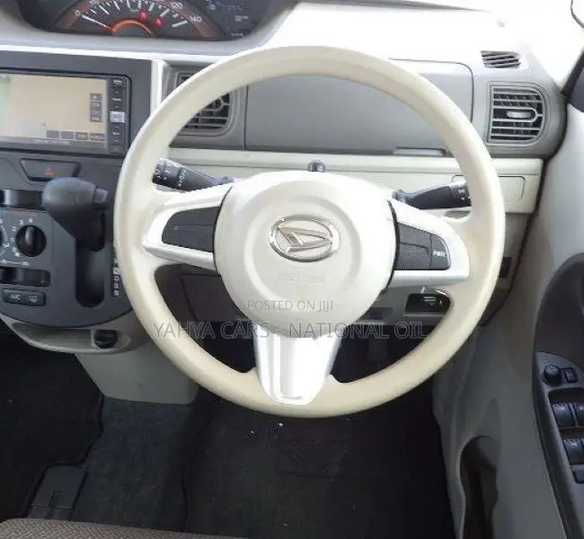 Daihatsu Tanto 2019 Silver