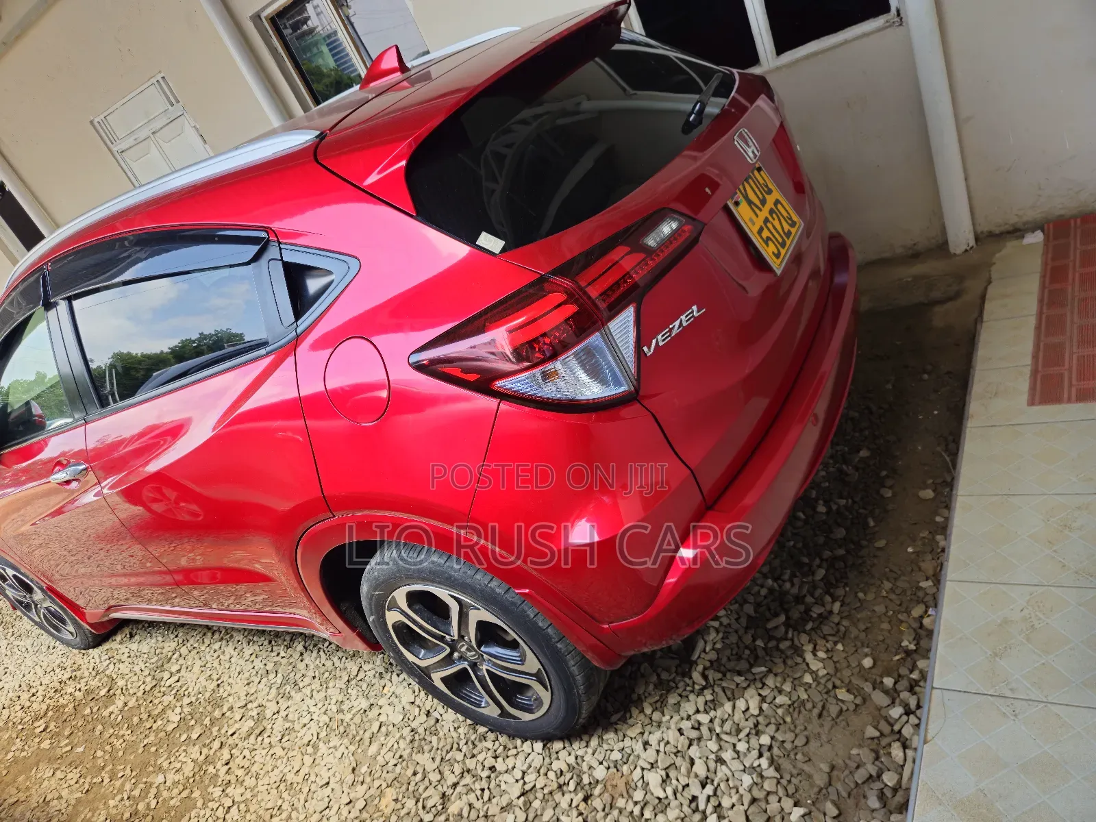 Honda Vezel 2017 Red