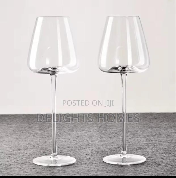 Long Stem Luxurious Wine Glasses_nje - main view