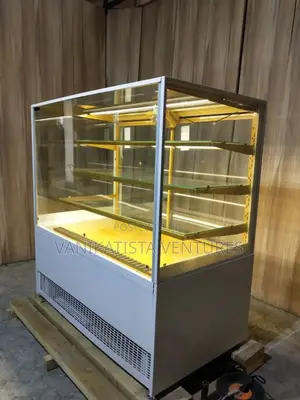 Imported Cake Display, With Quality Refrigeration