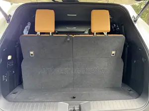 Lexus LX LX 600 2023 White