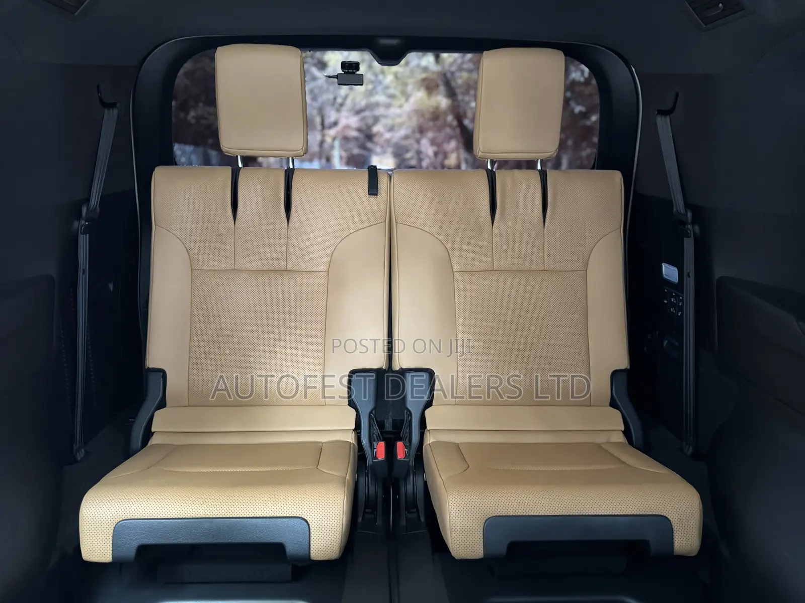 Lexus LX LX 600 2023 White