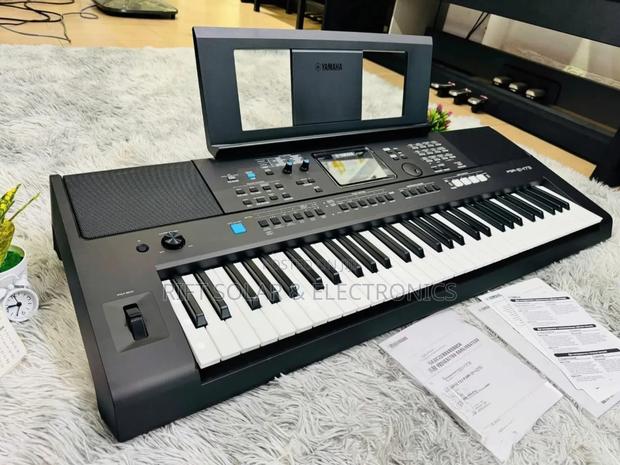 Yamaha PSR E 473 Portable Keyboard With Original Adapter - thumbnail 4