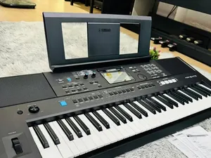 Yamaha PSR E 473 Portable Keyboard With Original Adapter