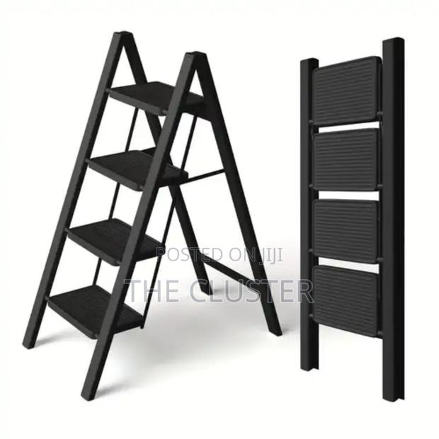 Folding 4step Ladder - thumbnail 2
