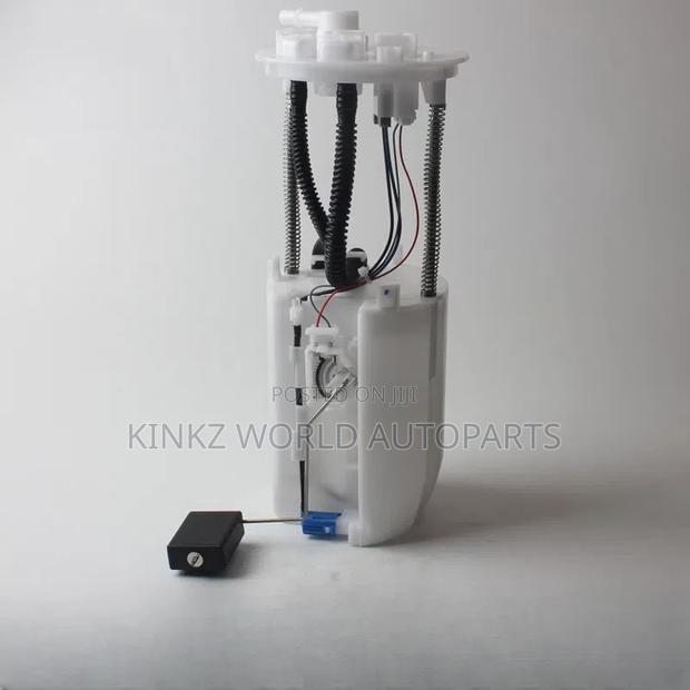 Toyota 7l Box Hiace/Regius Electric Fuel Pump Assembly 77020-26031