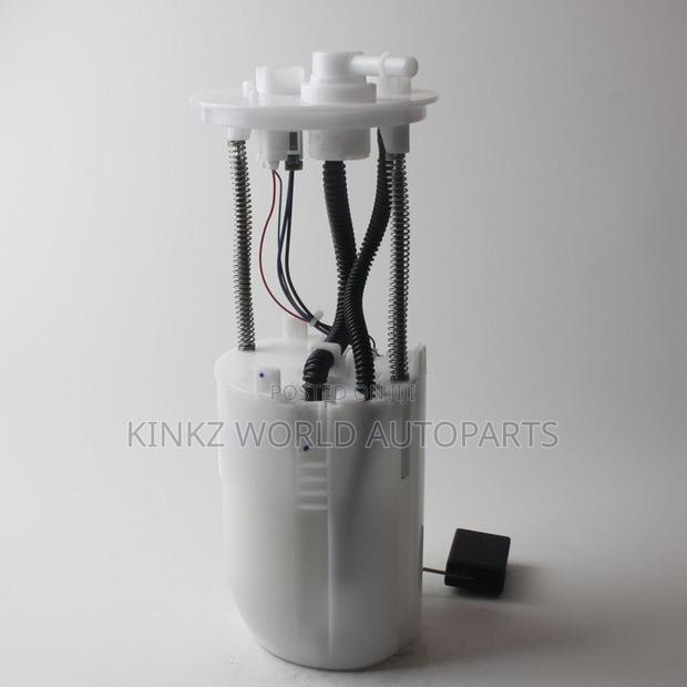 Toyota 7l Box Hiace/Regius Electric Fuel Pump Assembly 77020-26031 - thumbnail 5