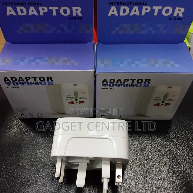 Brand New Universal Adapter - thumbnail 2