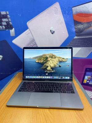 Laptop Apple MacBook Pro 2019 16GB Intel Core I7 SSD 512GB