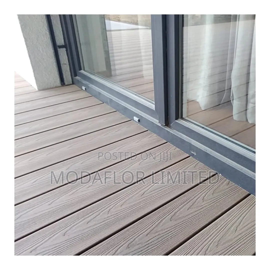 Durable WPC Deck Floor for Swimming Pool Area