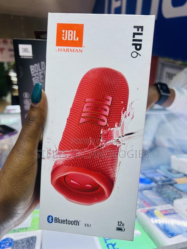 JBL Flip 6 Wireless Speakers. - main view