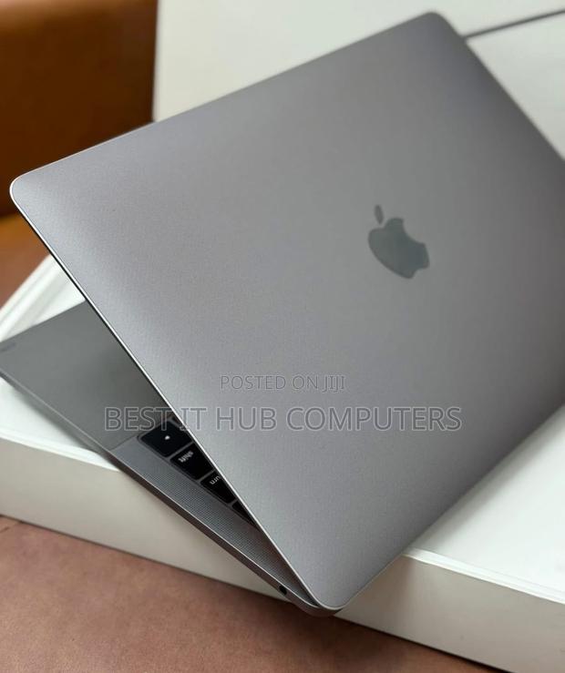 Laptop Apple MacBook Pro 2019 16GB Intel Core i7 SSD 512GB