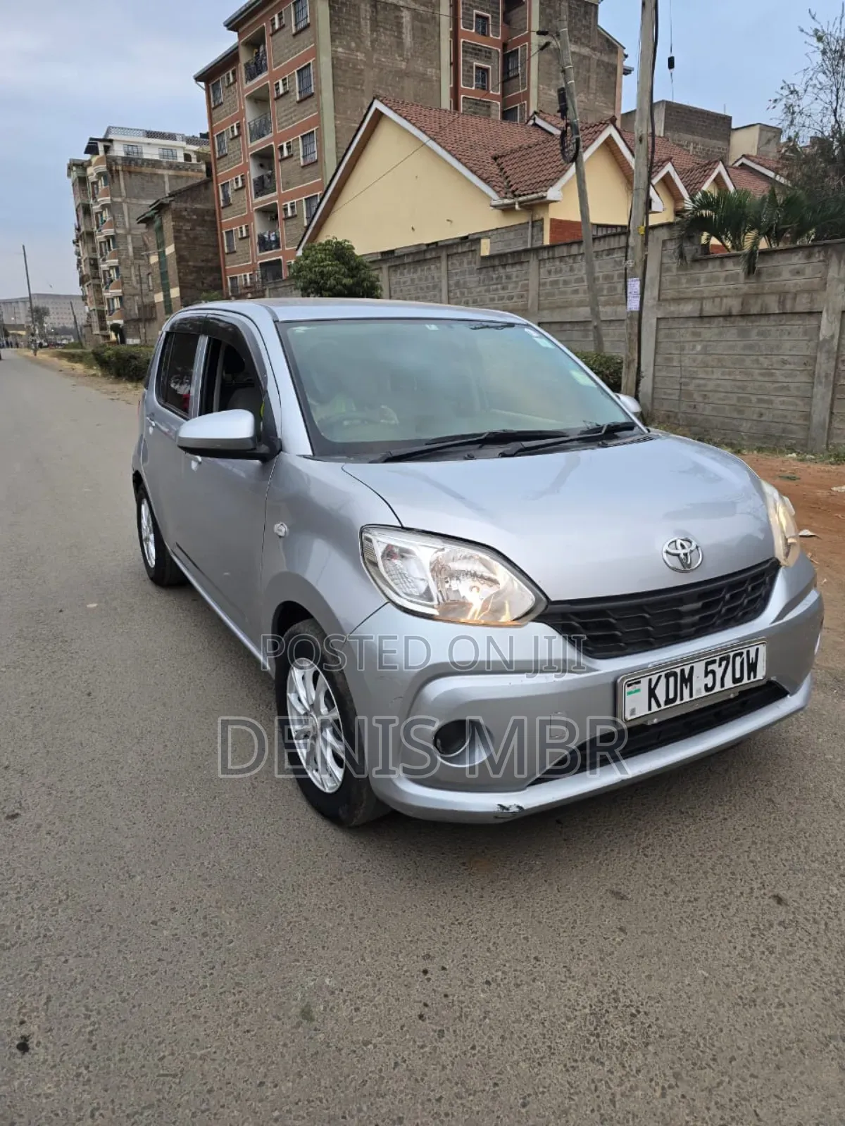 Toyota Passo 2012 Silver