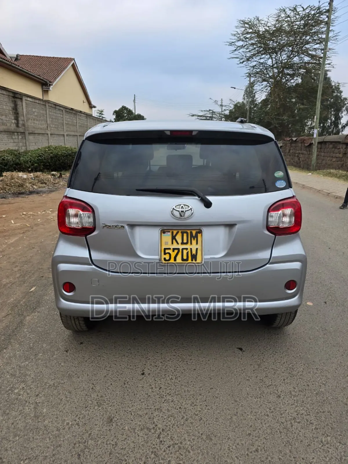 Toyota Passo 2012 Silver