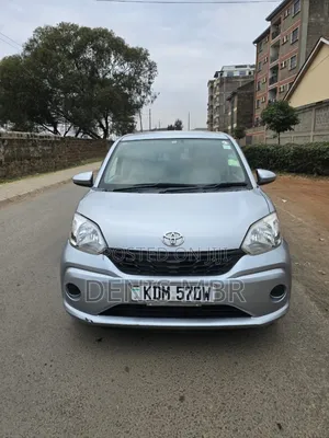 Toyota Passo 2012 Silver