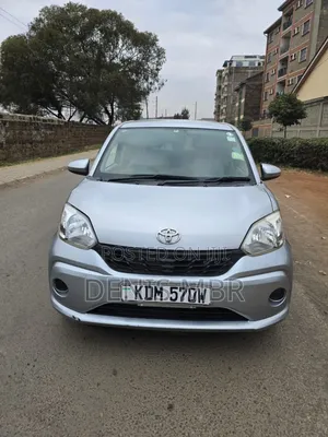 Toyota Passo 2012 Silver