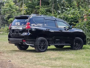 Toyota Land Cruiser Prado 2018 Black