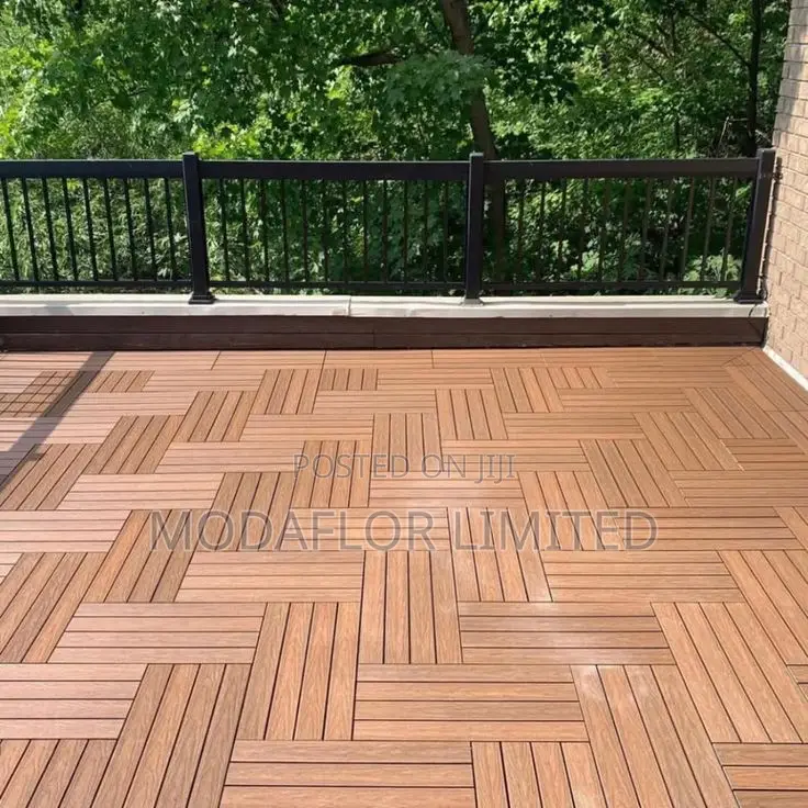 Fade Resistant WPC Deck Boards