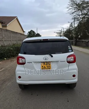 Toyota Passo 2016 White