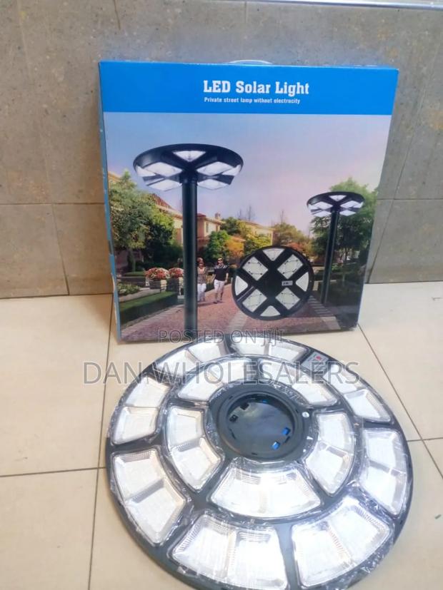 Private Solar Garden Light - main view