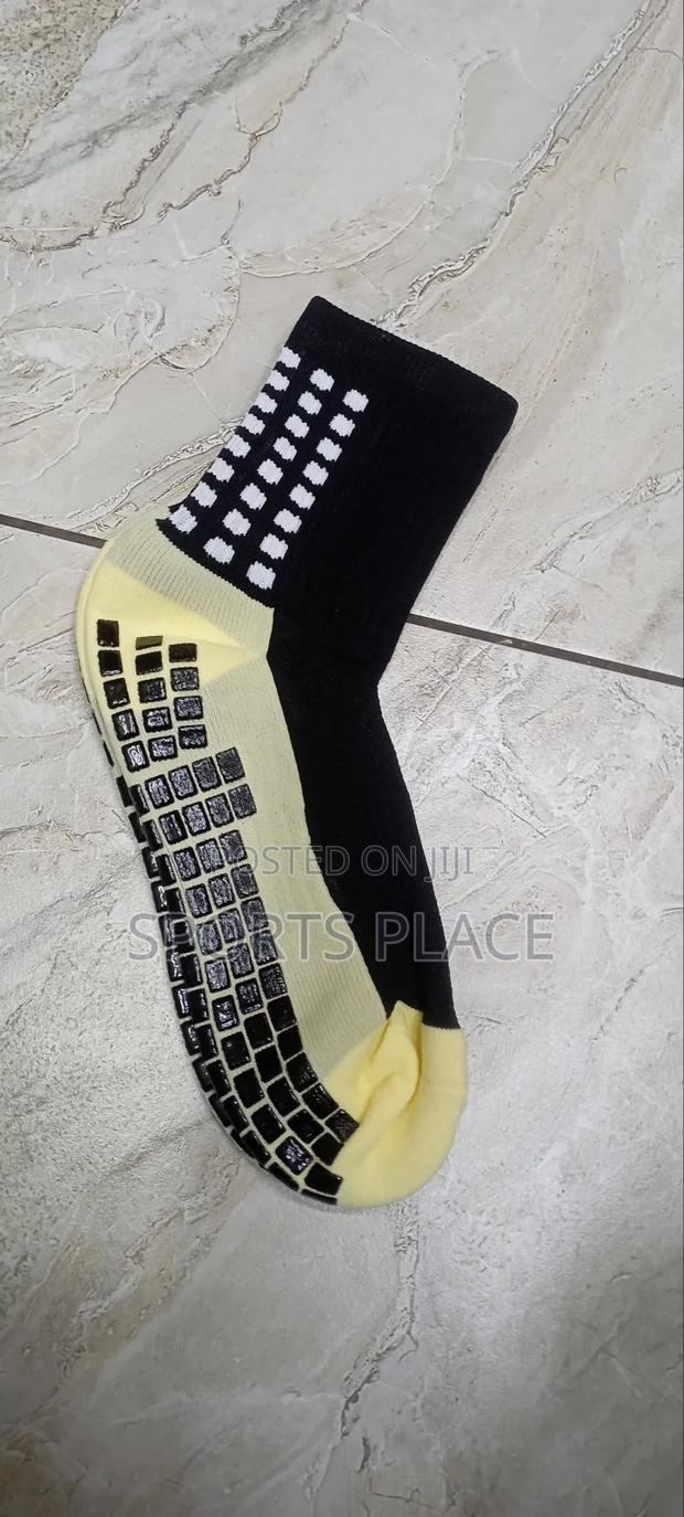 Black Non-Slip Grip Socks - thumbnail 2