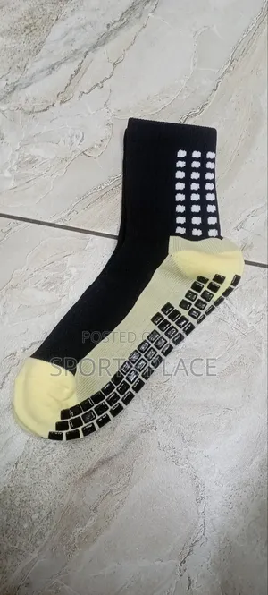 Black Non-Slip Grip Socks