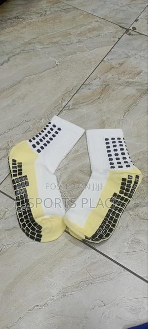 Heavy Duty White Gripsocks - thumbnail 2