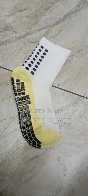Heavy Duty White Gripsocks
