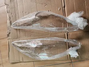 Mazda Axela 2010 Headlight Lens