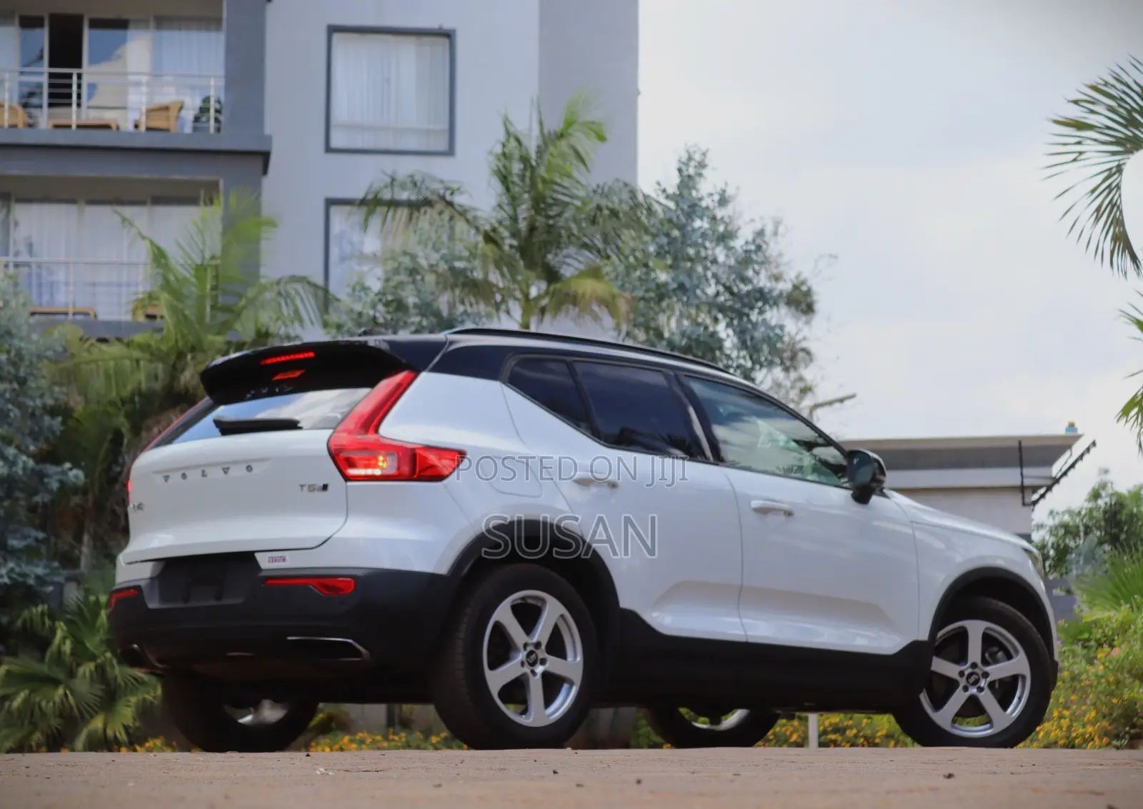 Volvo XC40 T5 Petrol AWD 2018 White