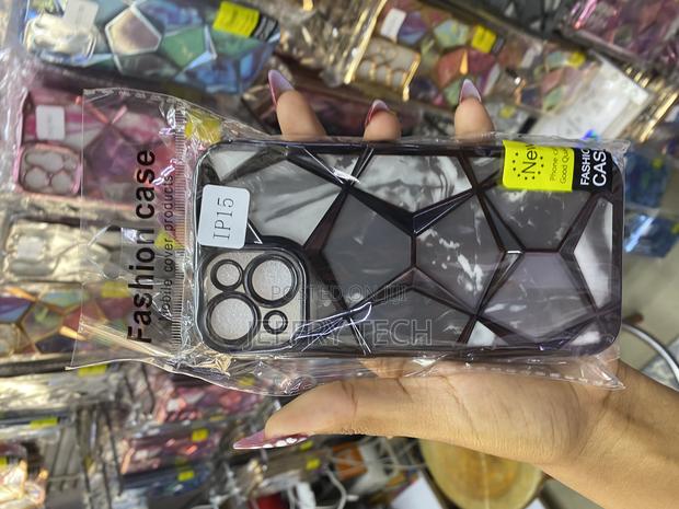 Nifuice Diamond Cut Case for iPhone 15 Geometric Marble Design - main view