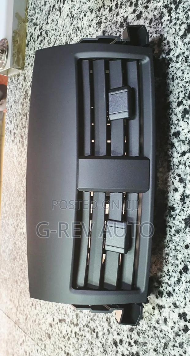 Rav4 /Vanguard Dashboard Vent