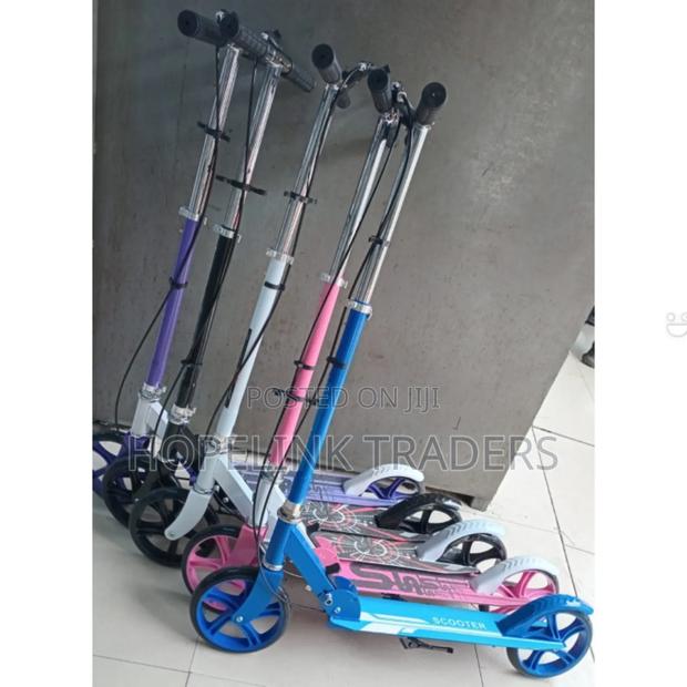 Scooter, Metallic Scooter - main view