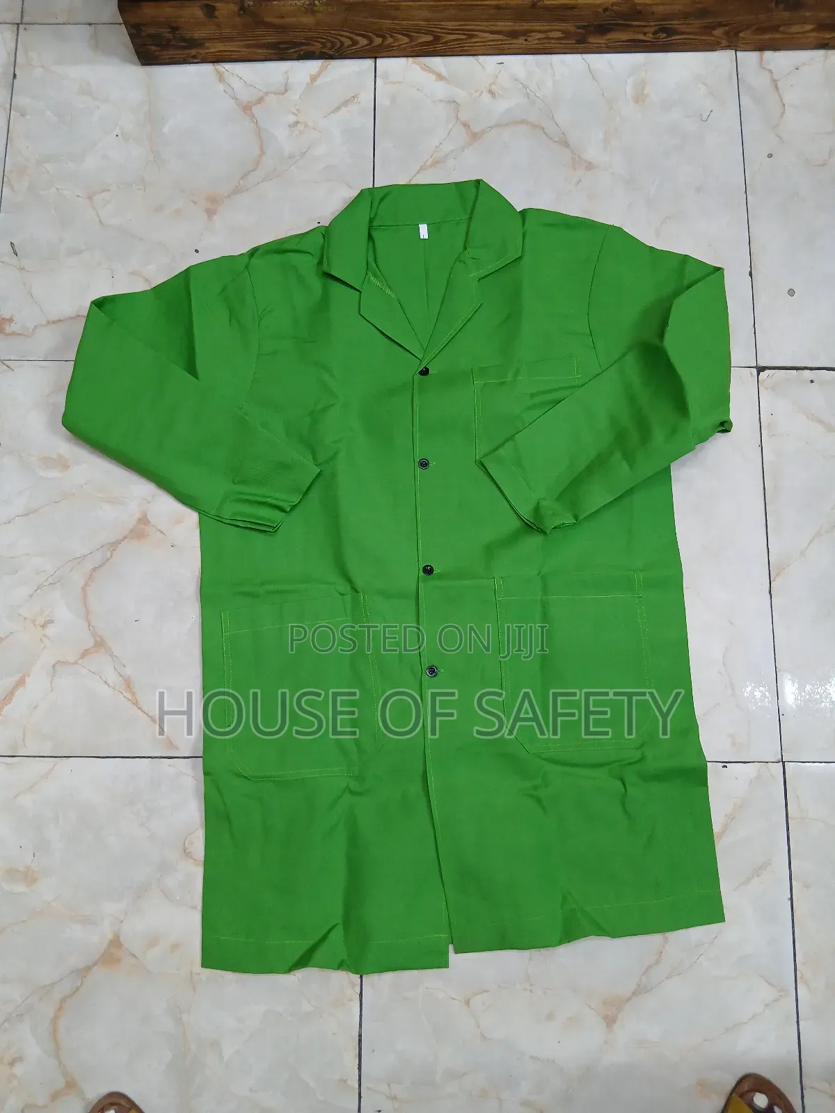 Green Dustcoat With Tear Resistance
