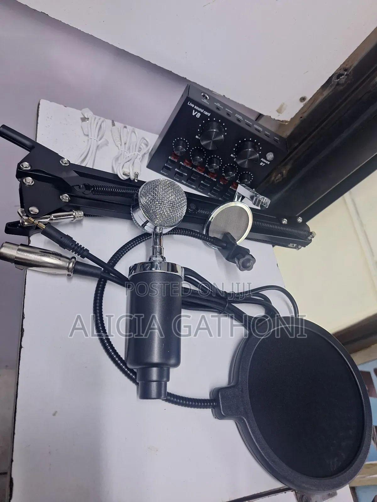 Live Sound Card With Microphone