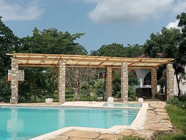 Furnished 4bdrm Villa in Tiwi Sport for rent
