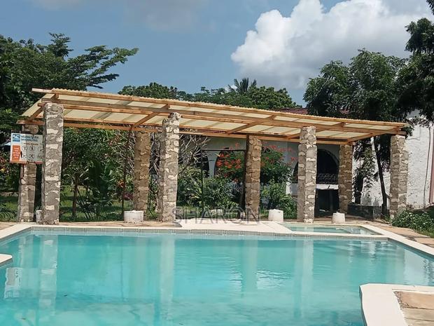 Furnished 4bdrm Villa in Tiwi Sport for rent - thumbnail 7