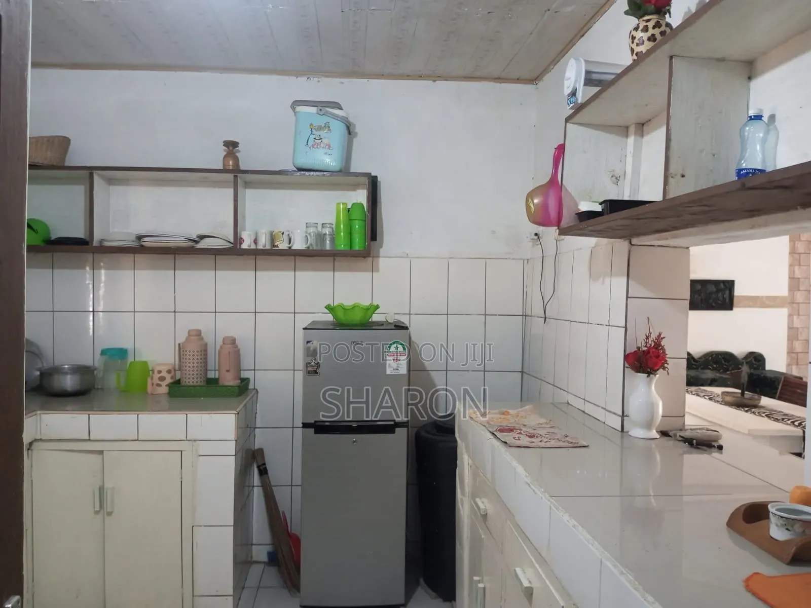 Furnished 4bdrm Villa in Tiwi Sport for rent