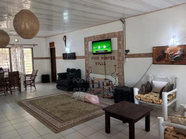 Furnished 4bdrm Villa in Tiwi Sport for rent - thumbnail 16