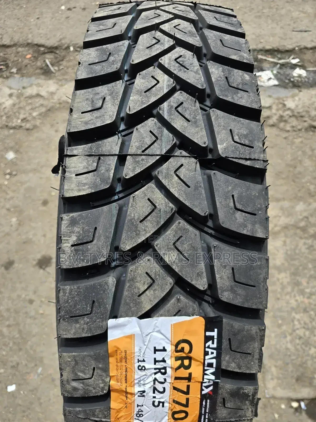 11 R22. 5 Trackmax Tyres (Diff) Commercial.