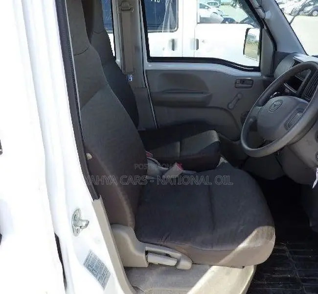 Mazda Scrum 2019 White