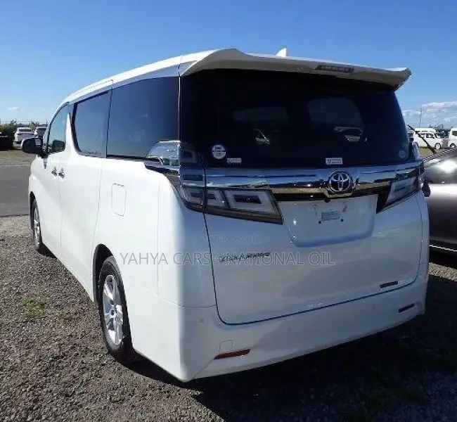 Toyota Vellfire 2019 White