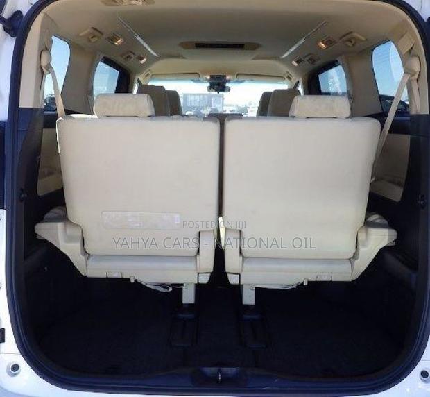 Toyota Vellfire 2019 White - thumbnail 7