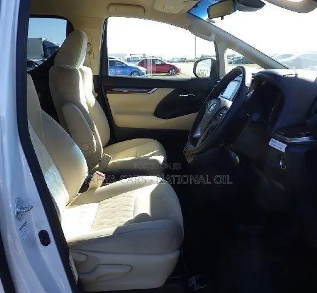 Toyota Vellfire 2019 White