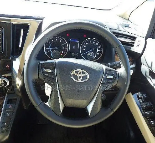 Toyota Vellfire 2019 White