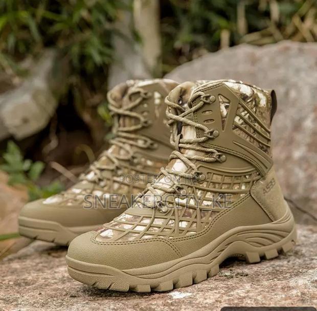 A533 Medium Combat Boots - thumbnail 3
