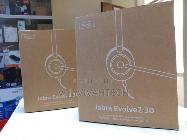 Jabra Evolve2 30 Headsets on-Ear - main view